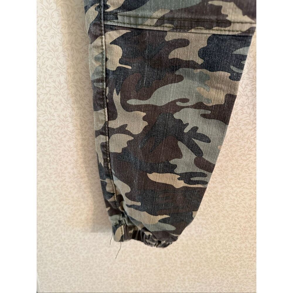 Camo stretchy jean joggers - Picture 3 of 5